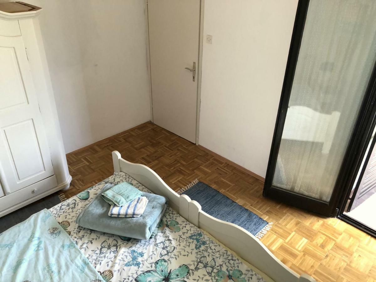 Guesthouse Vila Ruzmarin Zdrelac Ngoại thất bức ảnh