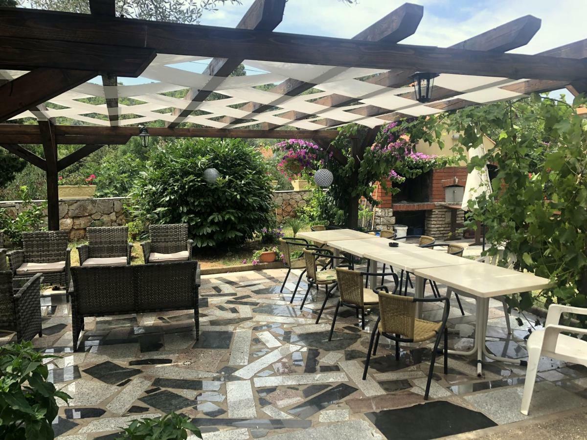 Guesthouse Vila Ruzmarin Zdrelac Ngoại thất bức ảnh