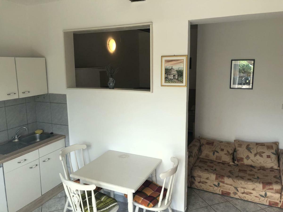 Guesthouse Vila Ruzmarin Zdrelac Ngoại thất bức ảnh